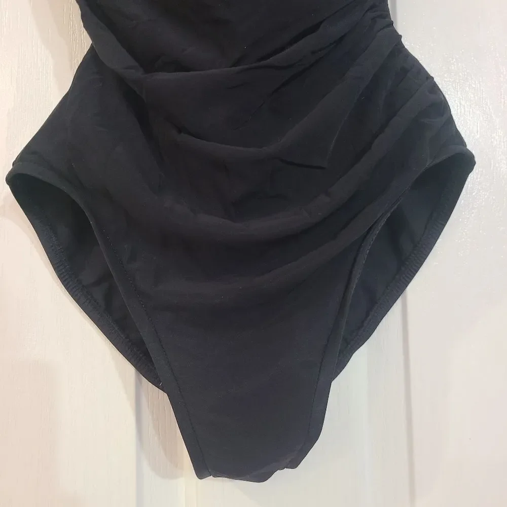 Miraclesuit Shirred Black Wired Built in Bar One Piece Swimsuit Size 12